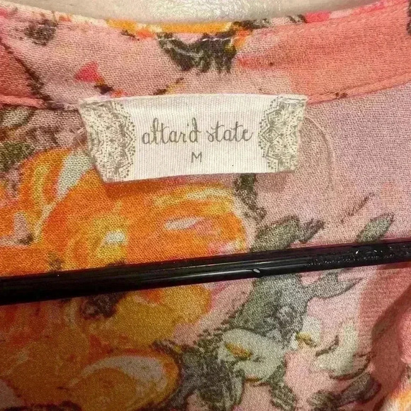 Altar’d State Sz M Peach Floral V-Neck Blouse - Picture 6 of 6